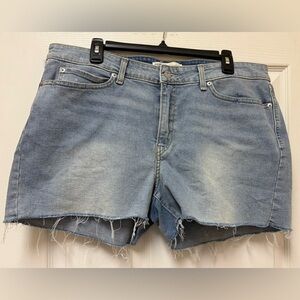 Levi's Women’s 16 W33 Signature True Short Shorts